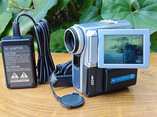 1043381 videocamera minidv - 1043381,